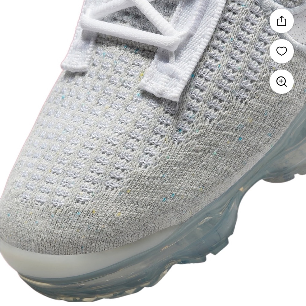 Women's Nike Air Vapormax - Picture 3 of 8